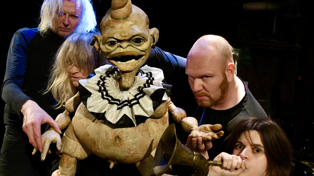 He-He-Heks © FroeFroe