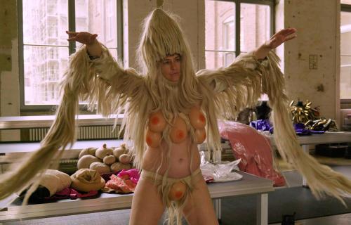 Teaches of Peaches